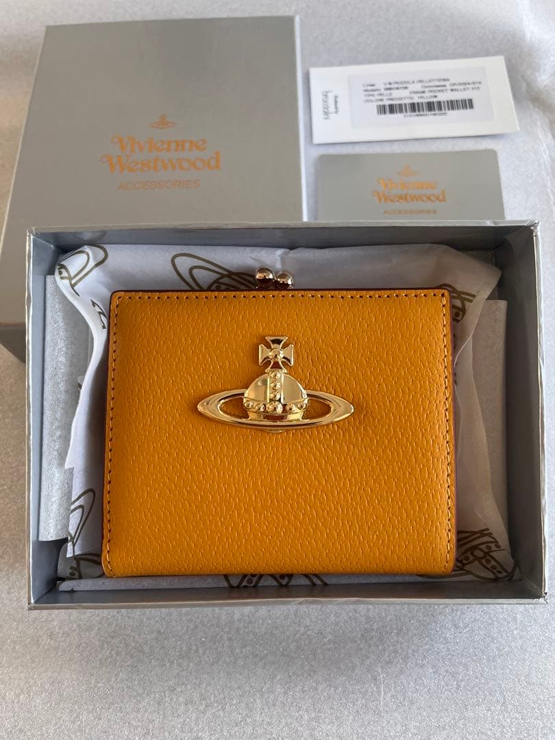 新品未使用品 Vivienne Westwood 二つ折り財布 イエロー