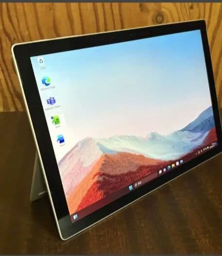 Microsoft SurfacePro 7+ 8g 128g 本体+純正充電器