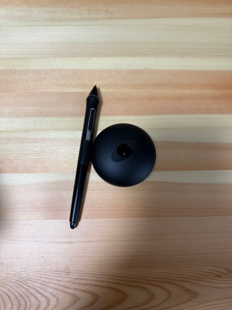 【欠品有り】Wacom Cintiq Pro 24 ペンモデル＋エルゴスタンド