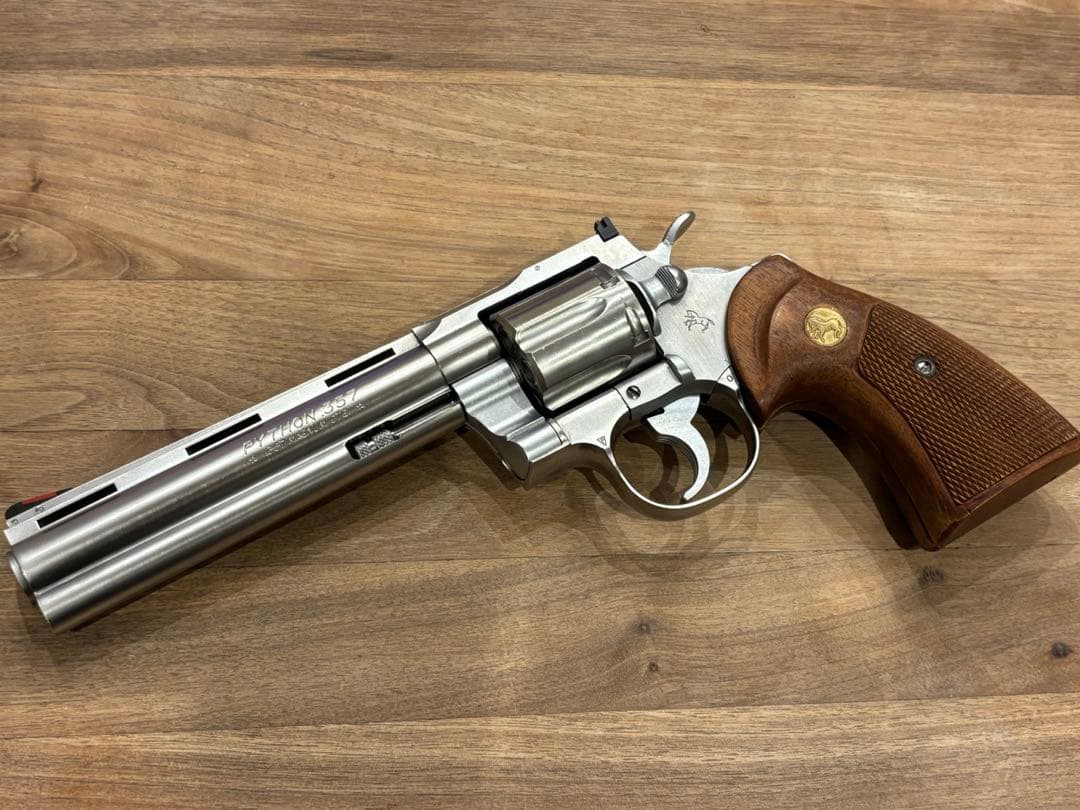 イ*ン様 コクサイ　パイソン　ガスリボルバー 木製グリップ