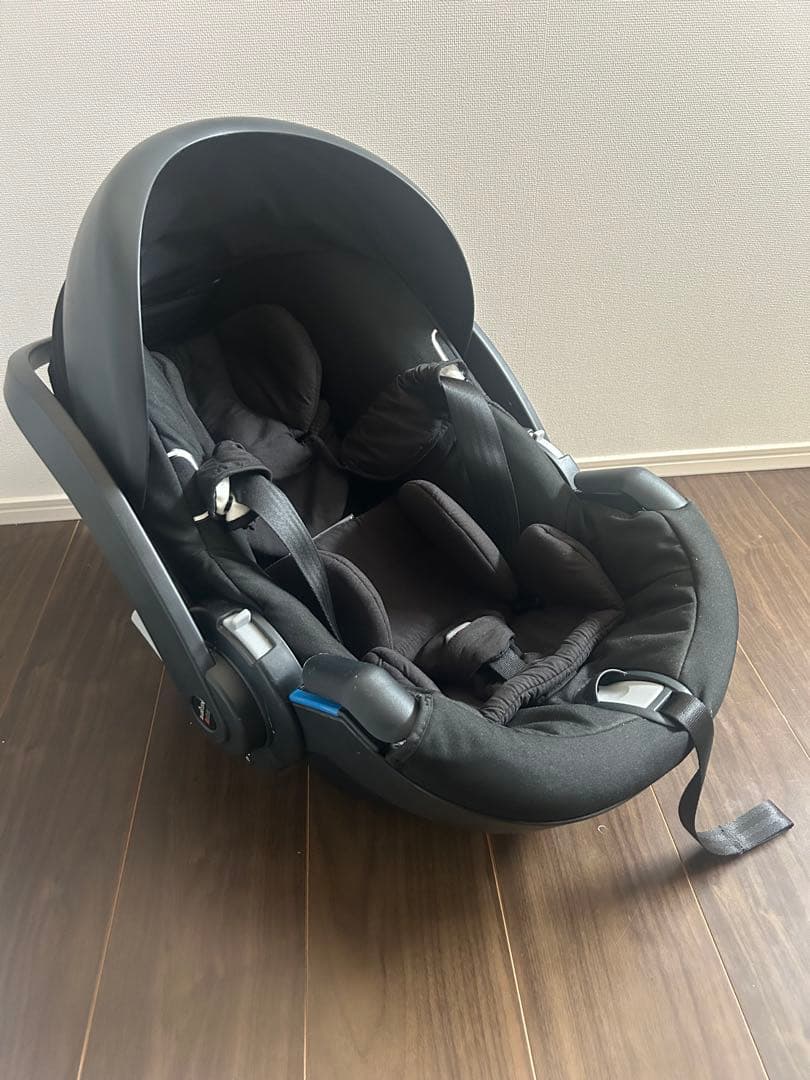 まいです。さん専用　YOYO チャイルドシート