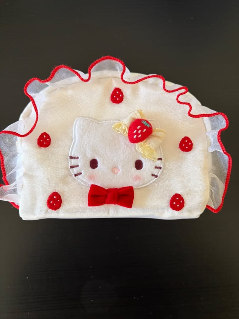 キティ　ショートケーキシリーズ　ポーチ　2025