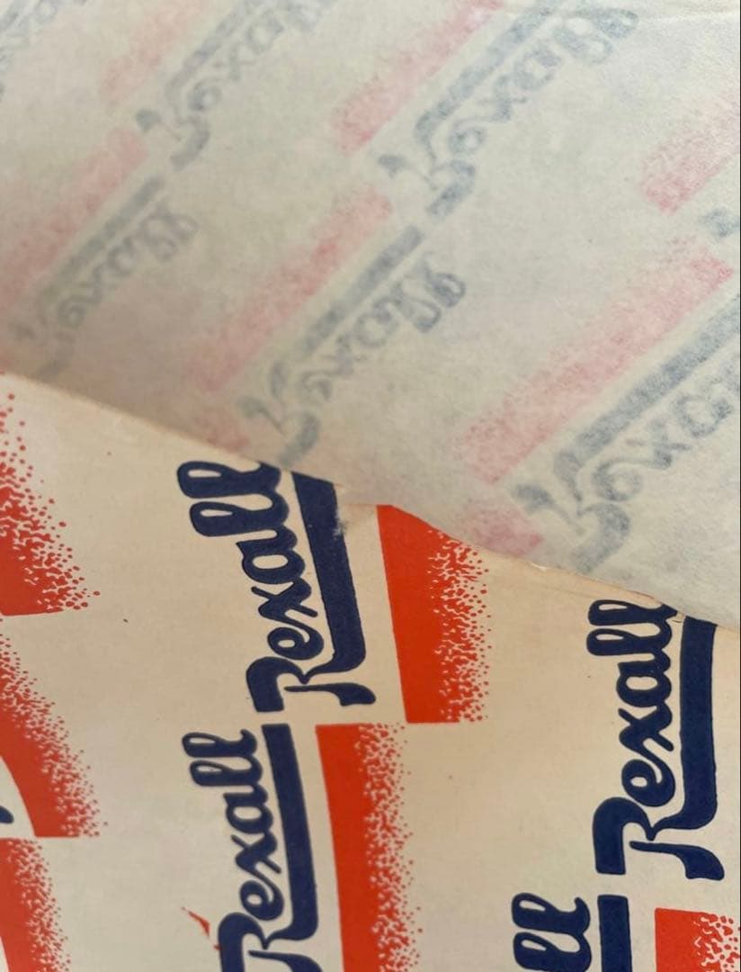 海外　ファーマシー　ラッピングペーパー　包み紙 約1m50 専用