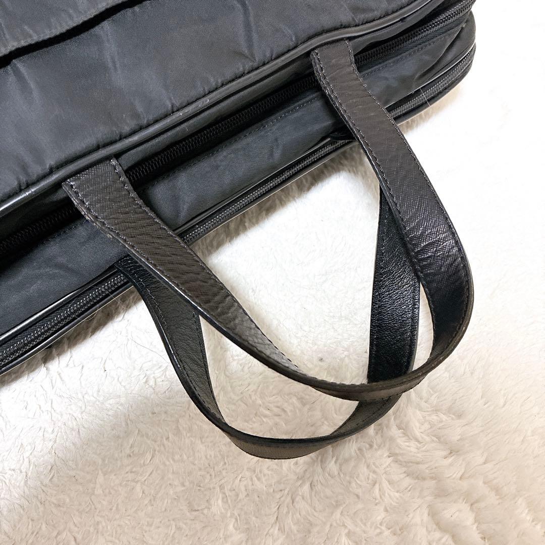 PRADA プラダ　ビジネスバッグ　ブリーフケース　トライアングルロゴ　ナイロン