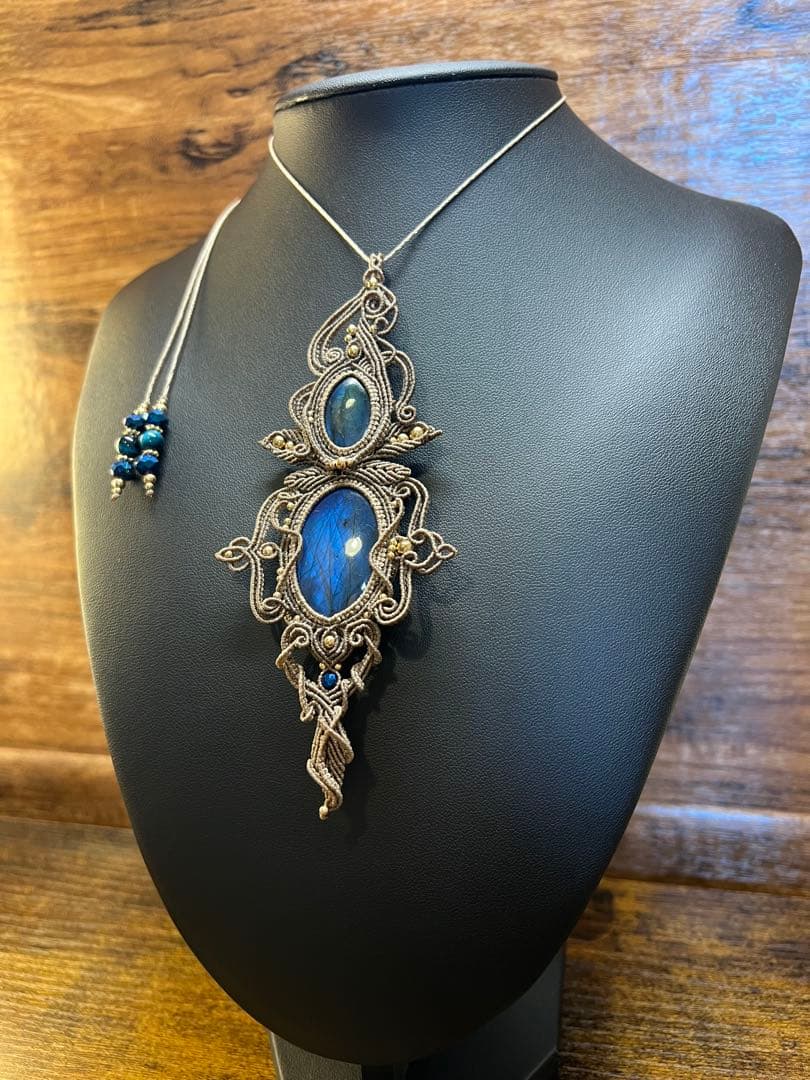 【handmade_Luna】マクラメ×ラブラドライト ネックレス