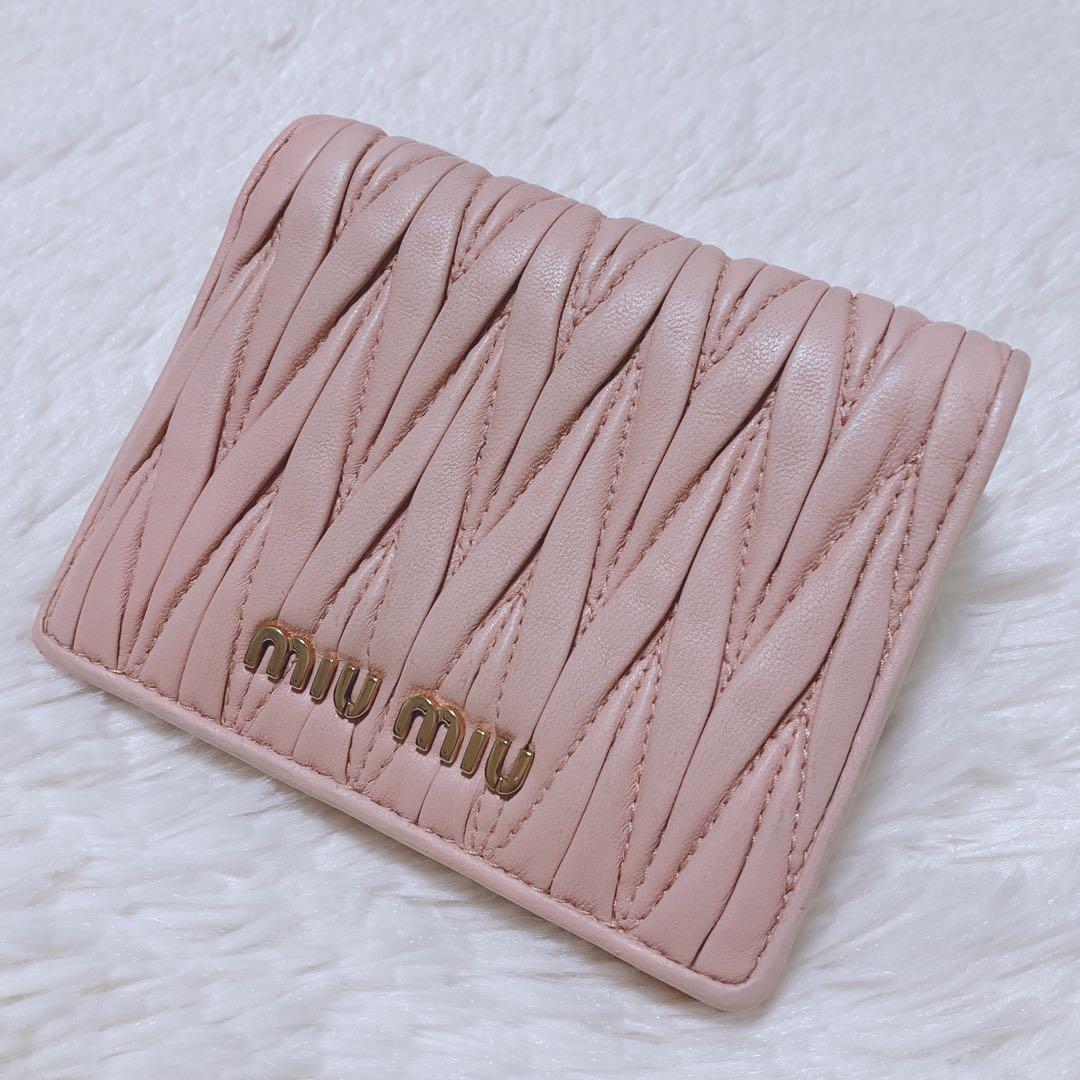 ♡美品♡ミュウミュウ マテラッセ 二つ折り財布 コンパクト ピンク レザー ミニ