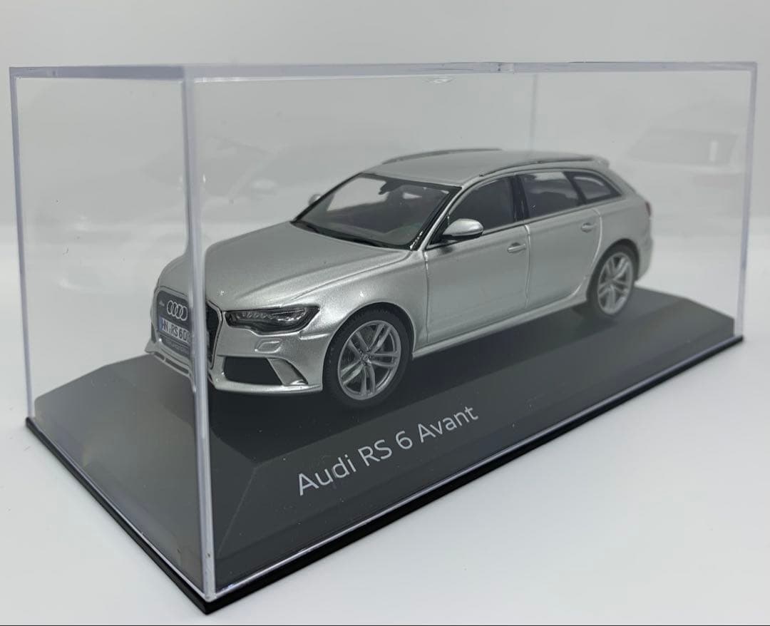 Audi特注1/43 Audi RS 6 Avant プリスマシルバー