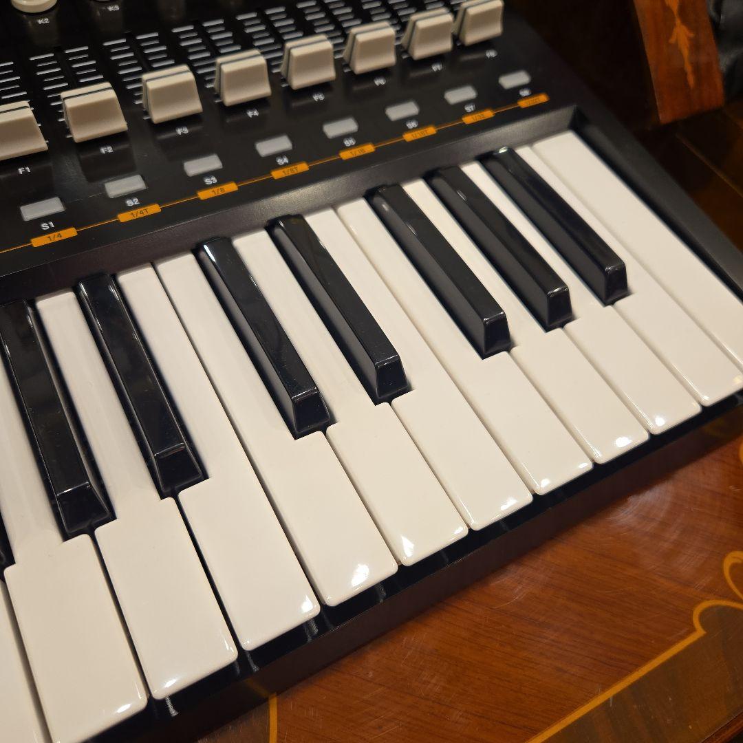 AKAI professional MPK49 MIDIキーボード