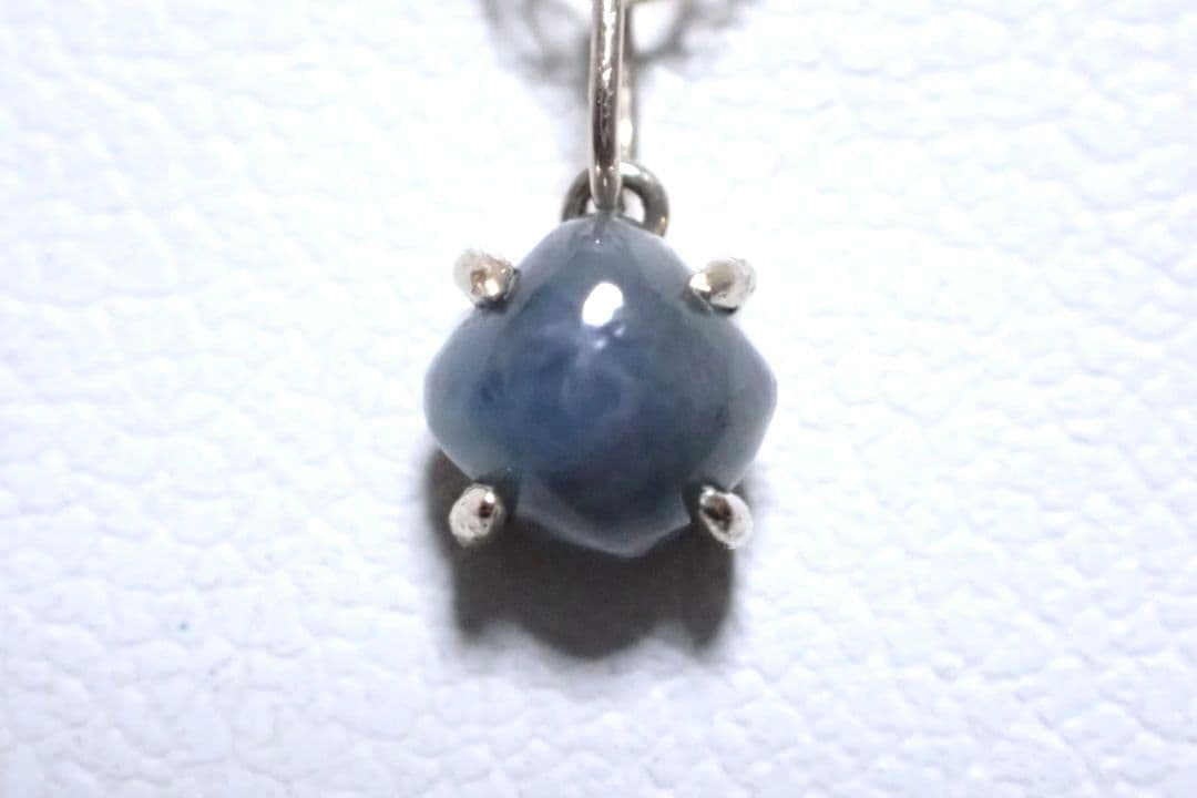 糸魚川翡翠　入コン沢　青　10金　ペントップ　①　送料無料