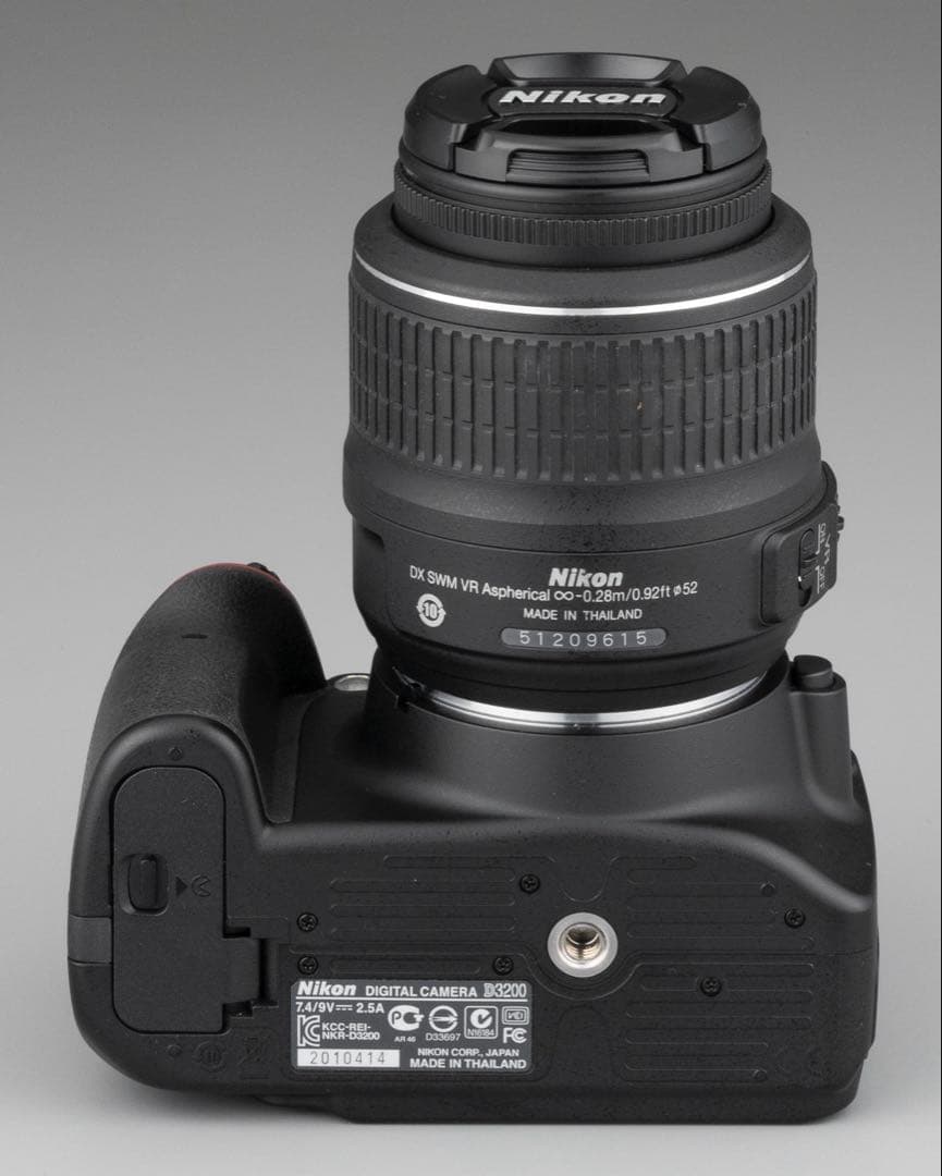 ニコン Nikon D3200+AF-S18-55/3.5-5.6G VR中古品