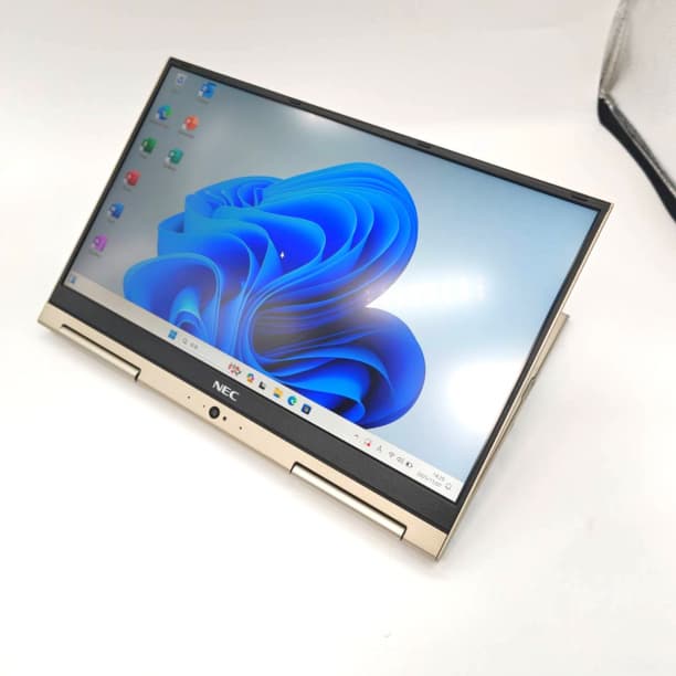 超軽量 タッチパネル バッテリ◎ フルHD NEC i7-7 SSD256GB